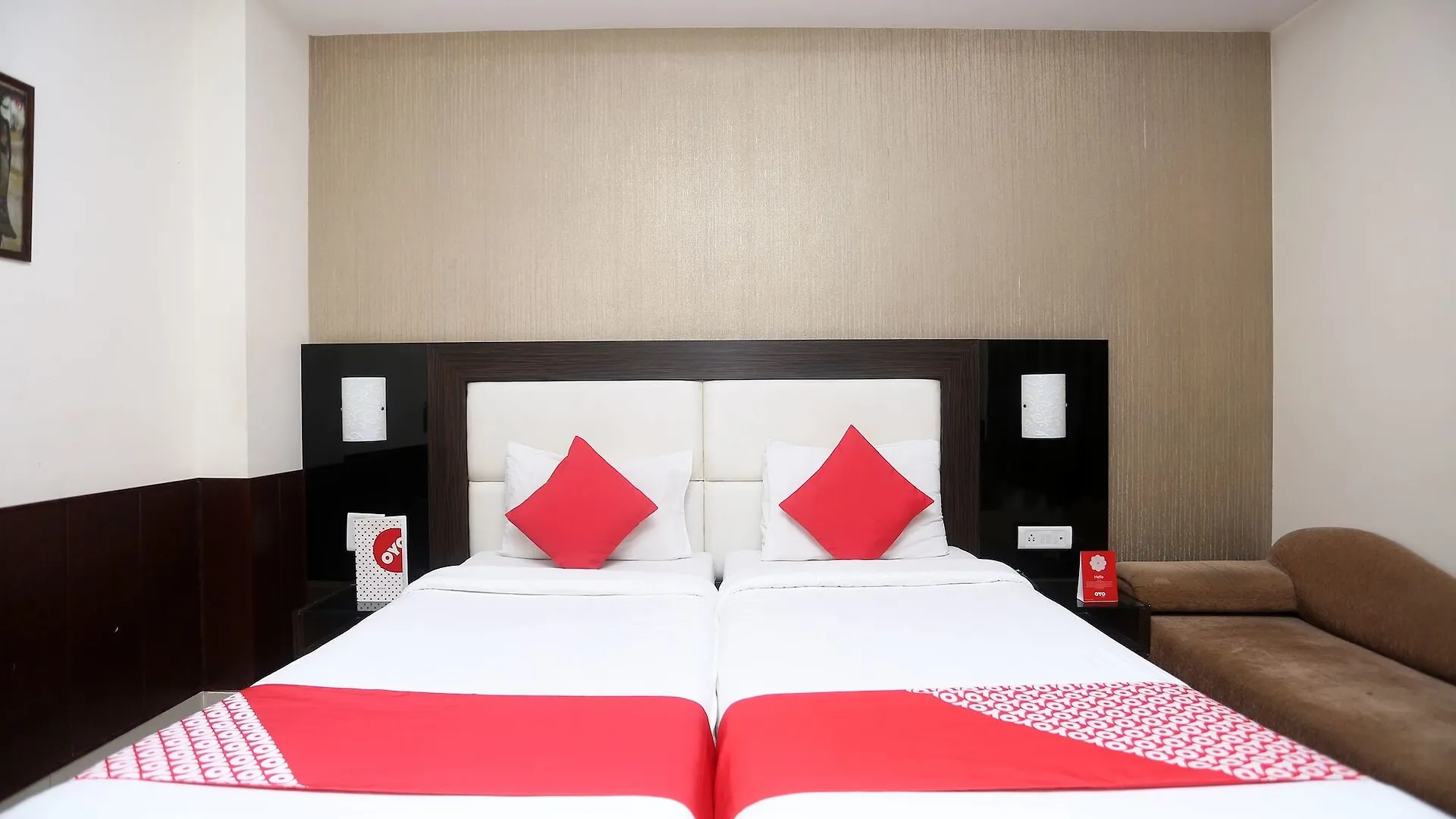 אגרה Oyo 768 Hotel The Light House